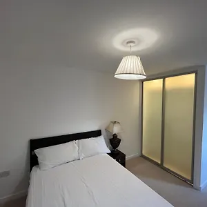 https://avalon-apartment-city-center-of-brighton-hove.brighton-hotels-england.com